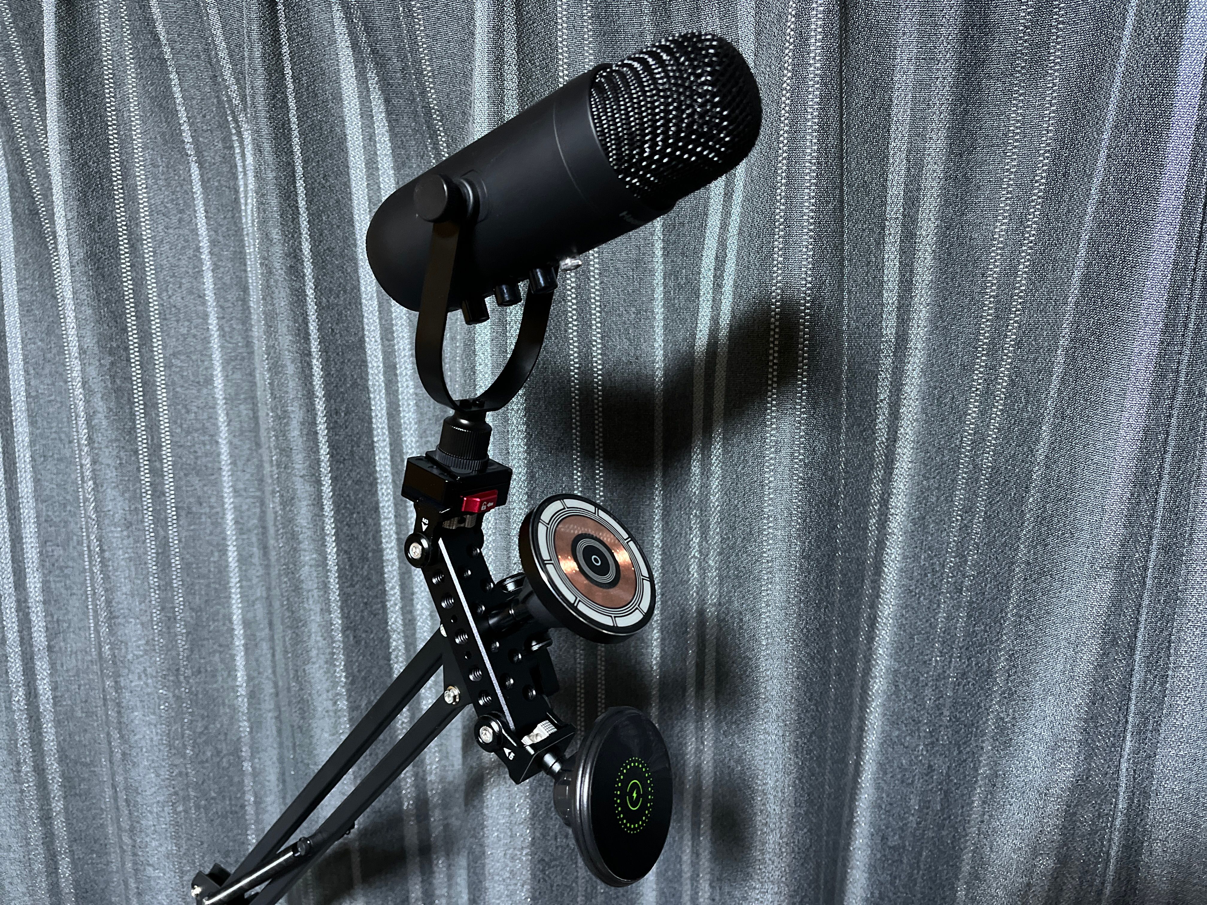 Image in a image block